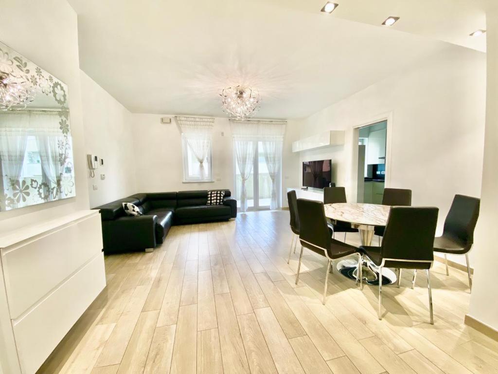 Mpm - Belinzaghi 5 6 Pax Apartment Milano Exterior foto